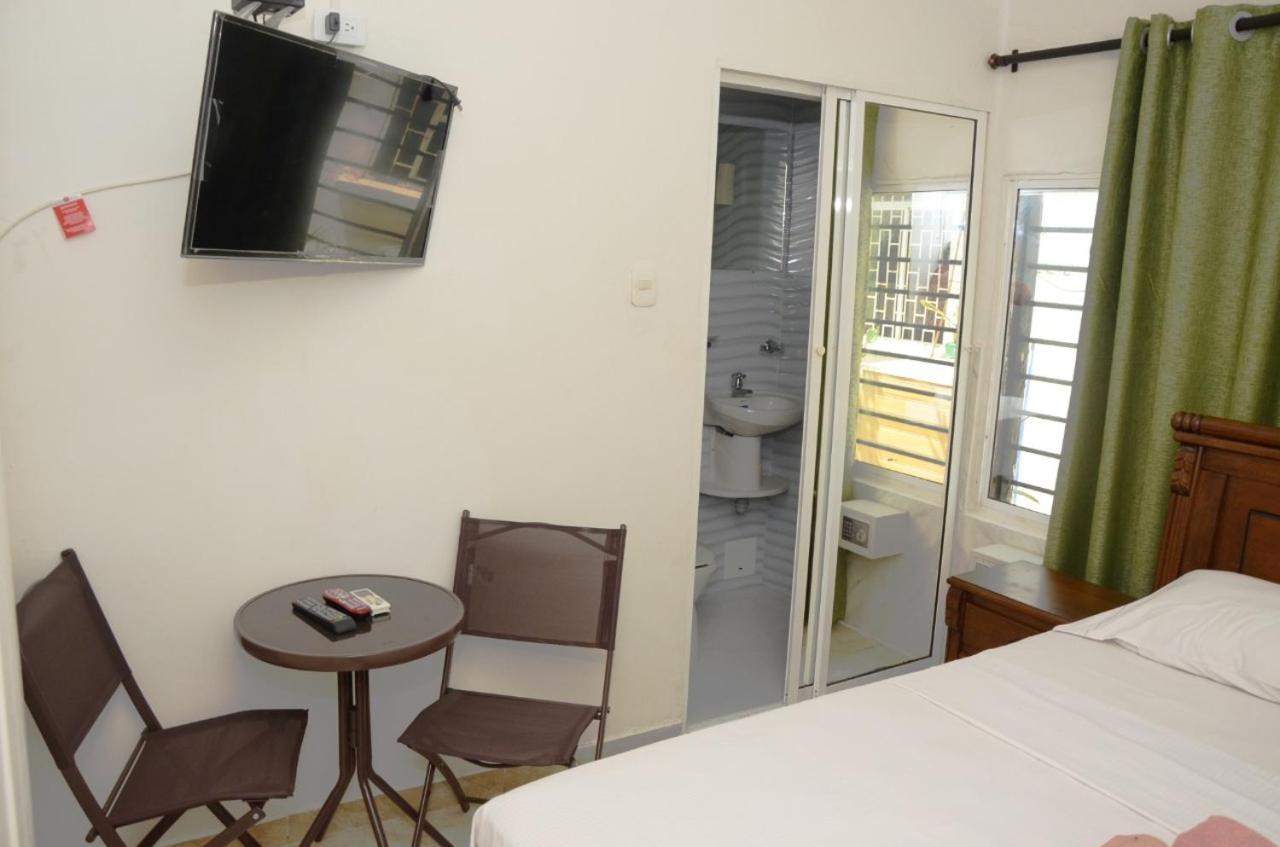 Hostal Marbella 47 Cartagena Bagian luar foto